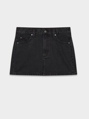 Aritzia Denim Forum The ‘90s Ricci Denim Skirt, 23